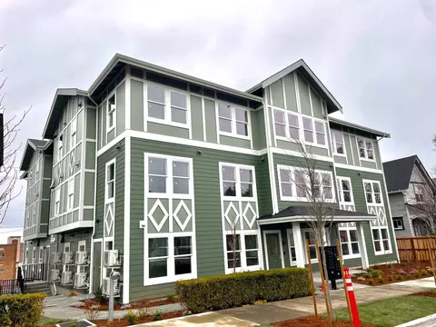 1205 N Garden St, Bellingham, WA 98225