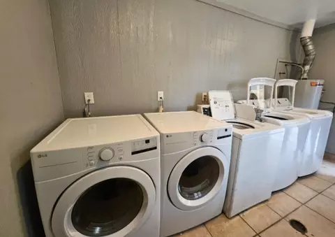 5410 Phoenix Ave NE, Albuquerque, NM 87110