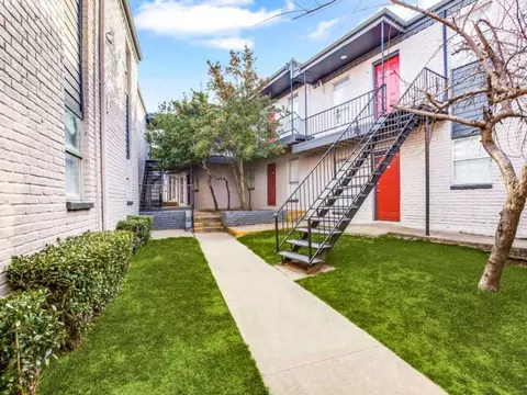 2201 E Berry St, Fort Worth, TX 76119