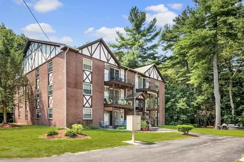 2 Autumn Way, Seabrook, NH 03874