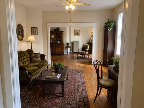 2014 Cherokee Pkwy, Louisville, KY 40204