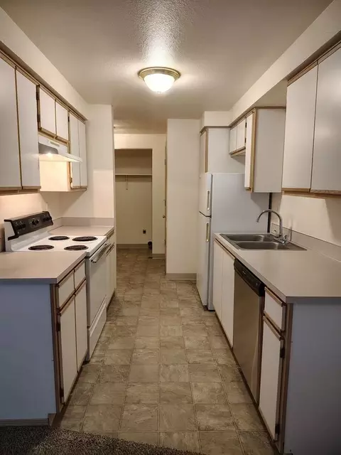3211 Autumn Chase Way NE, Salem, OR 97305