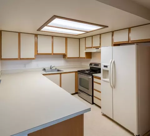 6200 Sand Point Way NE, Seattle, WA 98115