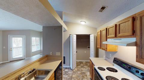 725 Rosewood Dr, Taylor Mill, KY 41015 photo 6