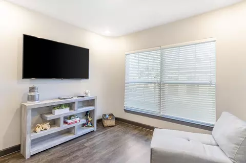2022 E Slaughter Ln, Austin, TX 78747 photo 16