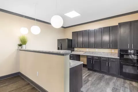 2022 E Slaughter Ln, Austin, TX 78747 photo 15