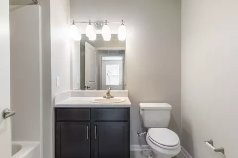 2022 E Slaughter Ln, Austin, TX 78747 photo 13