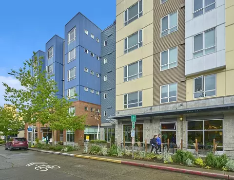 4751 12th Ave NE, Seattle, WA 98105 photo 4