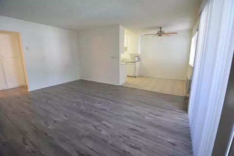 6115 Whitsett Ave, Los Angeles, CA 91606