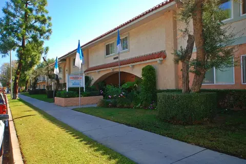 16820 Chatsworth St, Los Angeles, CA 91344