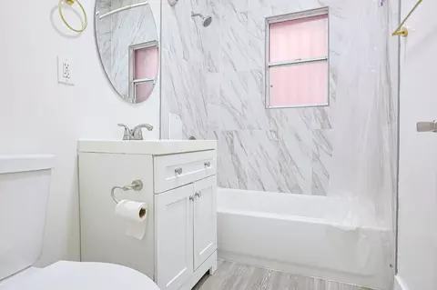 1111 S Norton Ave, Los Angeles, CA 90019