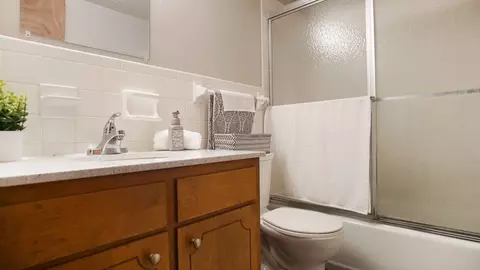 3115 S 69th Ave #1, Omaha, NE 68106
