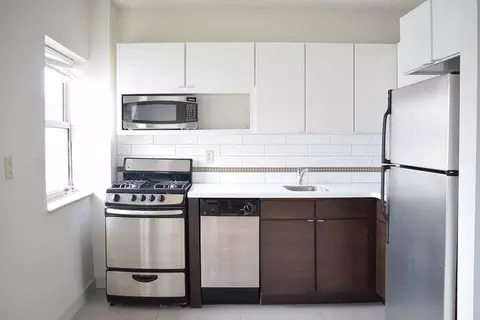 3421 Locust St, Kansas City, MO 64109