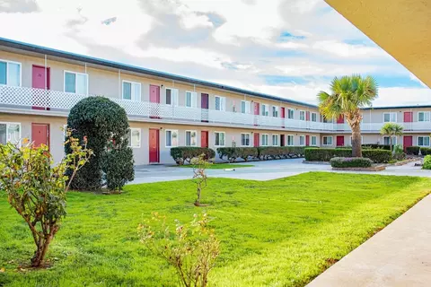 Bayfair Dr, San Leandro, CA 94578