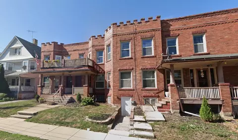 14801 Clifton Blvd, Lakewood, OH 44107