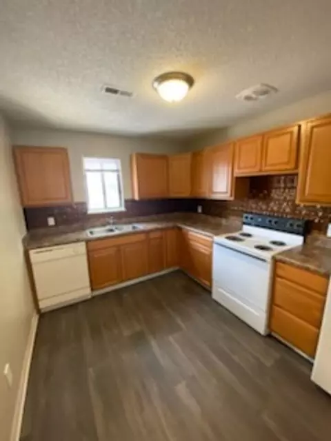 2701 S Emporia St, Wichita, KS 67216