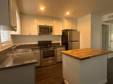4721 Marconi Ave, Carmichael, CA 95608
