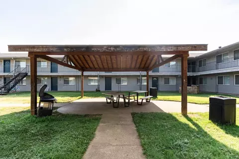 1215 N Cooper St, Arlington, TX 76011 photo 19