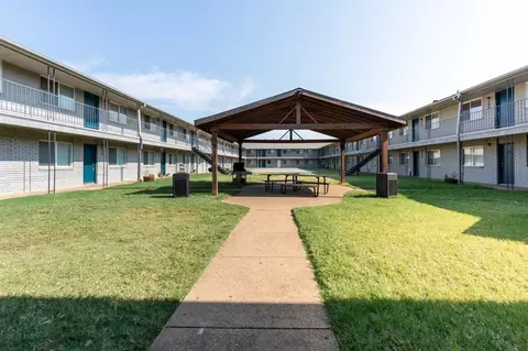 1215 N Cooper St, Arlington, TX 76011 photo 16