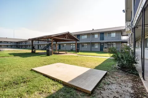 1215 N Cooper St, Arlington, TX 76011 photo 18