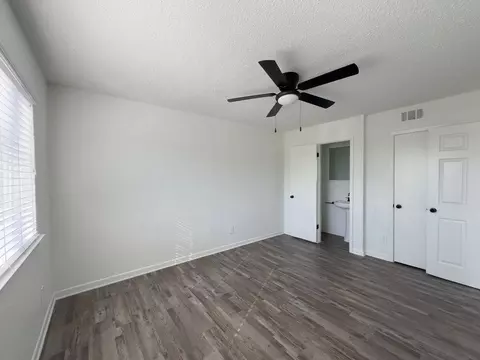 1215 N Cooper St, Arlington, TX 76011 photo 5