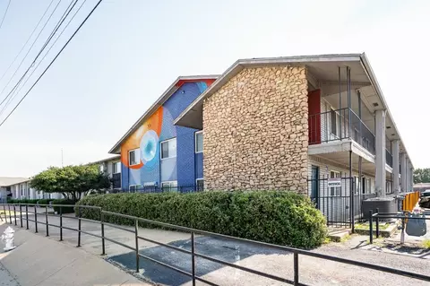 1215 N Cooper St, Arlington, TX 76011 photo 31