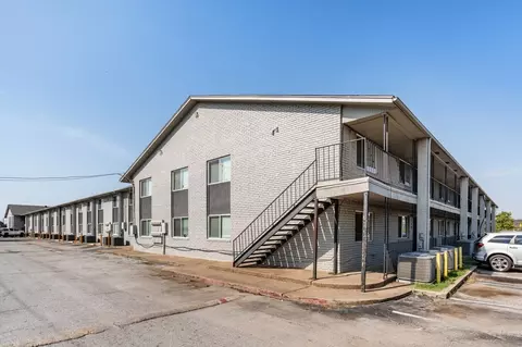 1215 N Cooper St, Arlington, TX 76011 photo 26