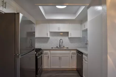 5328 Riverton Ave, Los Angeles, CA 91601
