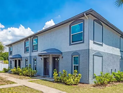 5112 Temple Heights Rd, Tampa, FL 33617