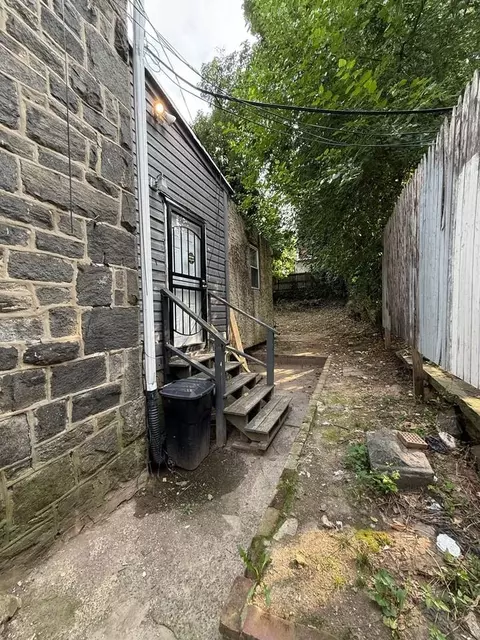 4618 Wayne Ave, Philadelphia, PA 19144