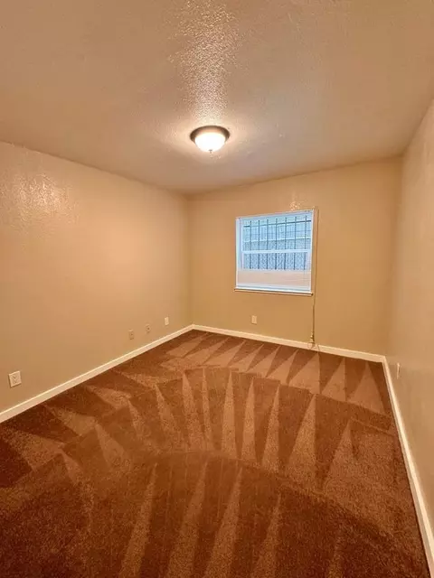 7828 International Blvd, Oakland, CA 94621 photo 5