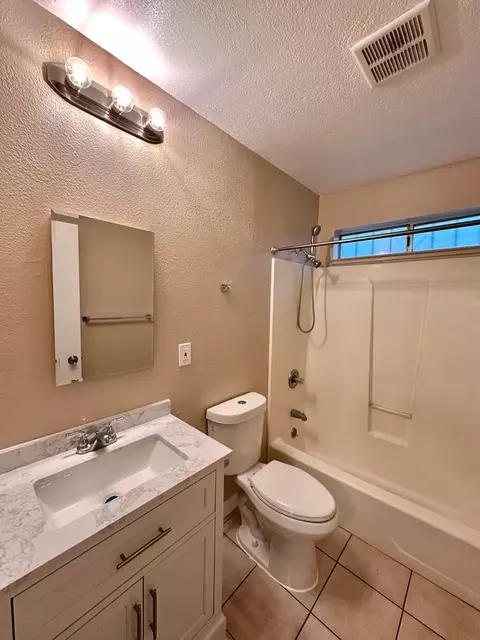 7828 International Blvd, Oakland, CA 94621 photo 8