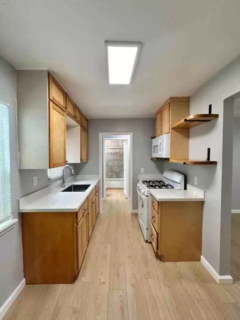 7828 International Blvd, Oakland, CA 94621 photo 13