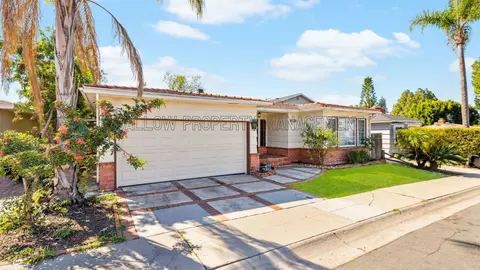 6129 Pembroke Dr, San Diego, CA 92115