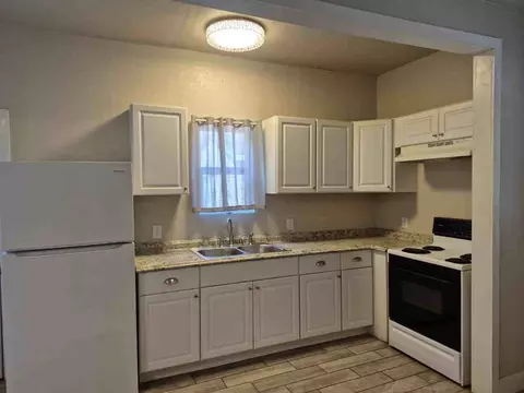 863 Steves Ave, San Antonio, TX 78210