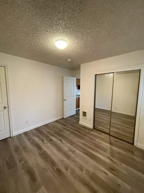 6043 NE Simpson St, Portland, OR 97218