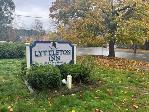 423 King St, Littleton, MA 01460