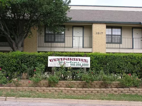 1821 Westminster St, Denton, TX 76205
