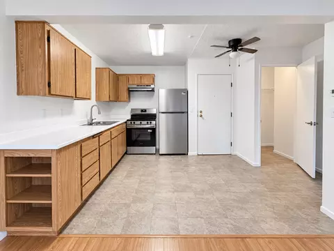 12100 226th St, Hawaiian Gardens, CA 90716