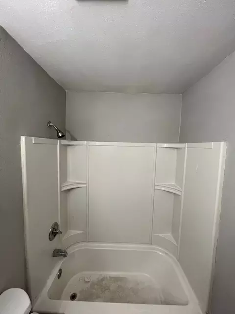 911 SE 187th Ave, Portland, OR 97233