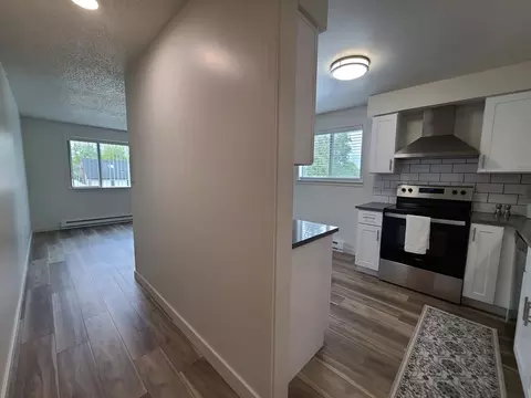 1013 E Sharp Ave, Spokane, WA 99202 photo 8