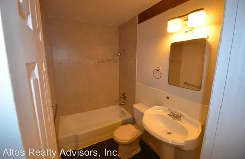 1020 Balsam St, Lakewood, CO 80214
