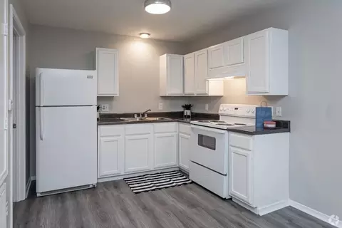 580 E Randall Wobbe Ln, Springdale, AR 72764