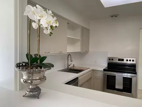 285 W California Blvd, Pasadena, CA 91105 photo 48