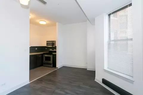 5307 S Hyde Park Blvd, Chicago, IL 60615