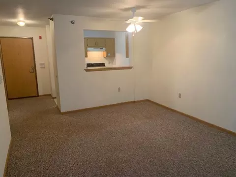 3120 E Norwich Ave, Saint Francis, WI 53235