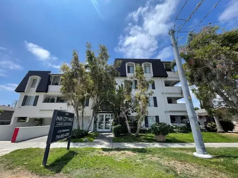 1114 W Santa Ana Blvd, Santa Ana, CA 92703