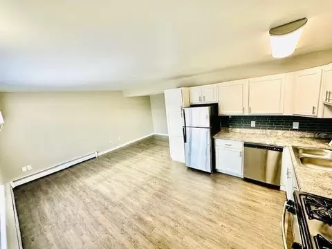 3902 Mayfield Ave NE, Grand Rapids, MI 49525 photo 10