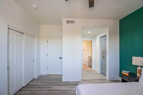 Undisclosed, Glendale, AZ 85305 photo 41