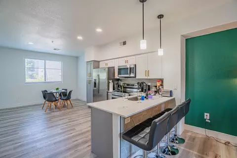 Undisclosed, Glendale, AZ 85305 photo 31